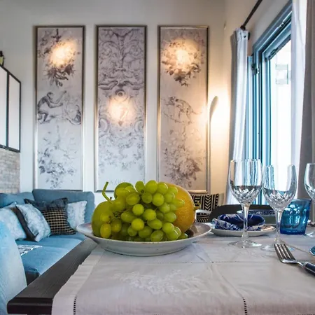 Domus Arch Residences Apartment