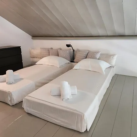 Domus Arch Residences Apartmán